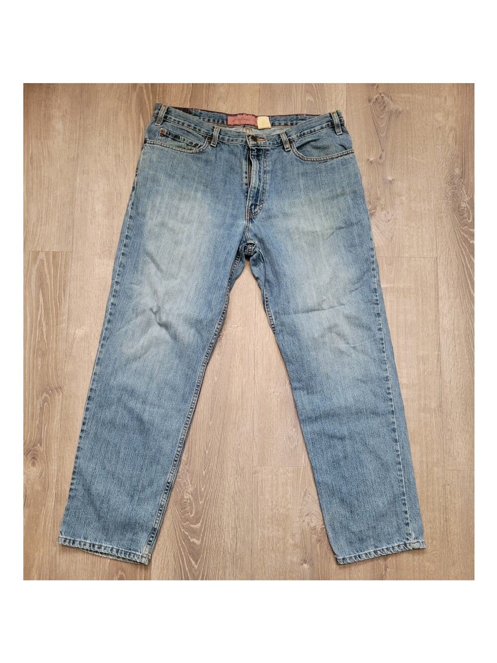 Eddie Bauer Mens 38x32 Classic Fit Jeans Relaxed Straight Leg Light Wash Denim